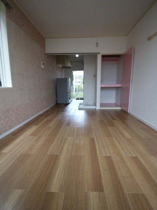 物件内観写真9　(居室)