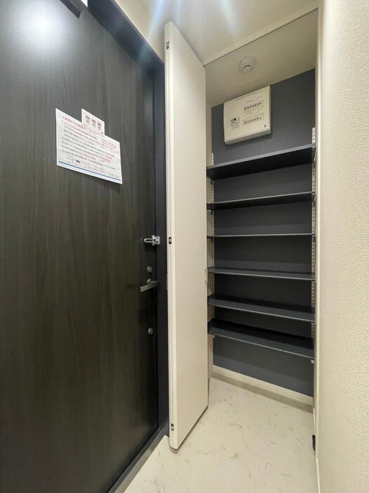 物件内観写真15　(靴箱)