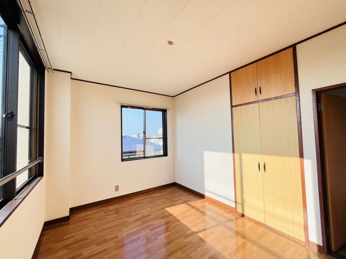 物件内観写真8　(居室)