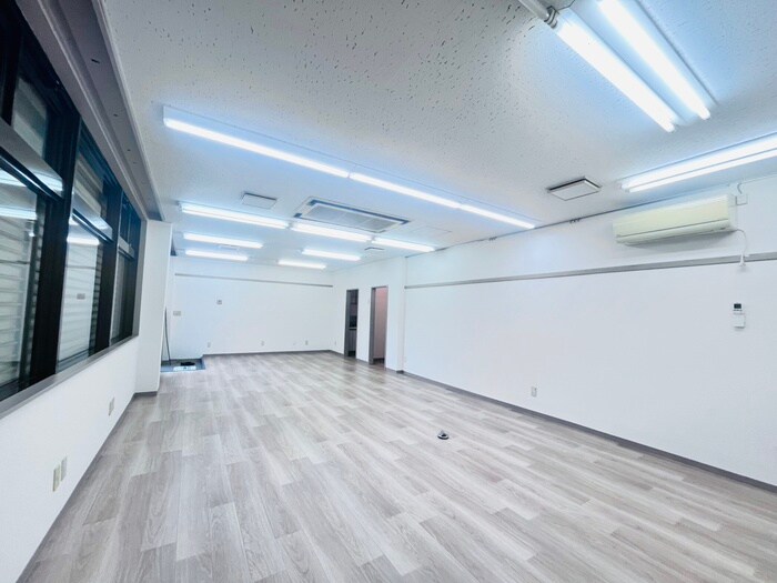 物件内観写真11　(居室)