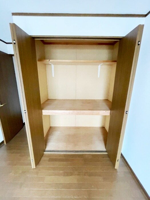 物件内観写真12　(収納)