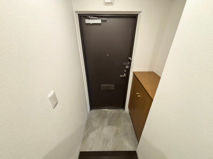 物件内観写真12　(玄関)
