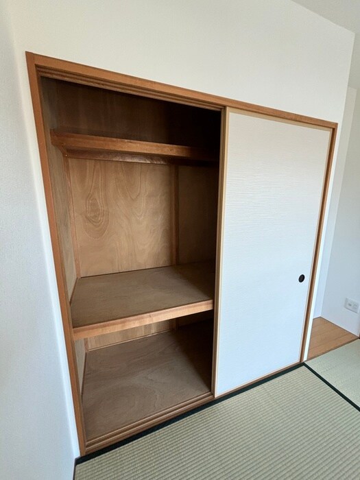 物件内観写真16　(収納)