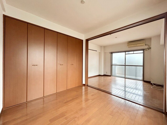 物件内観写真9　(居室)