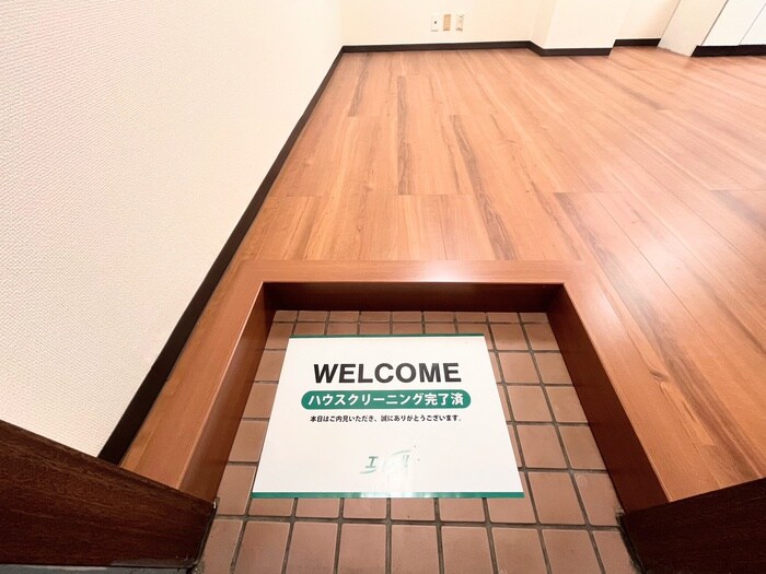 物件内観写真19　(玄関)