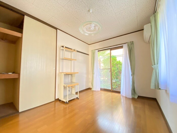 物件内観写真7　(居室)