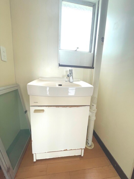 物件内観写真11　(洗面)