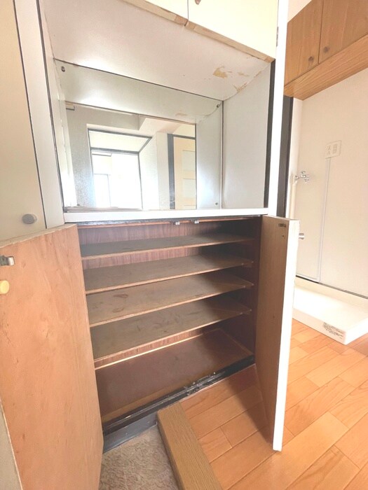 物件内観写真12　(靴箱)