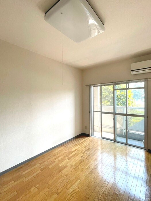 物件内観写真18　(居室)