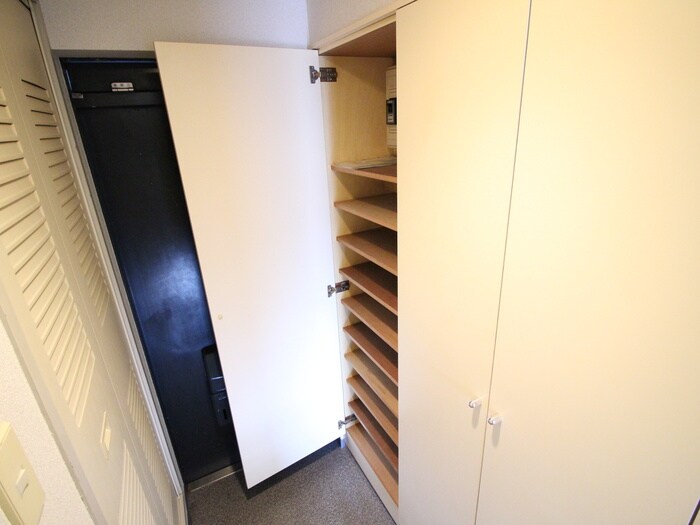 物件内観写真22　(靴箱)