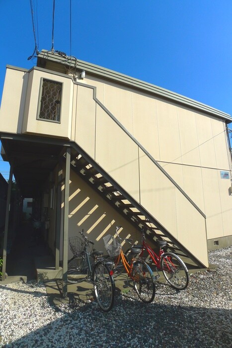 物件外観写真5　(エントランス部分)