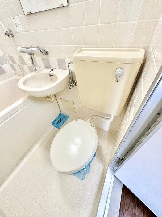 物件内観写真12　(トイレ)