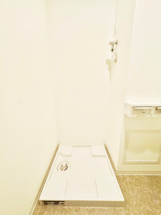 物件内観写真13　(洗濯機置場)