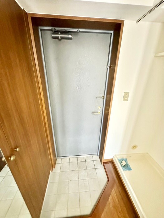 物件内観写真20　(玄関)