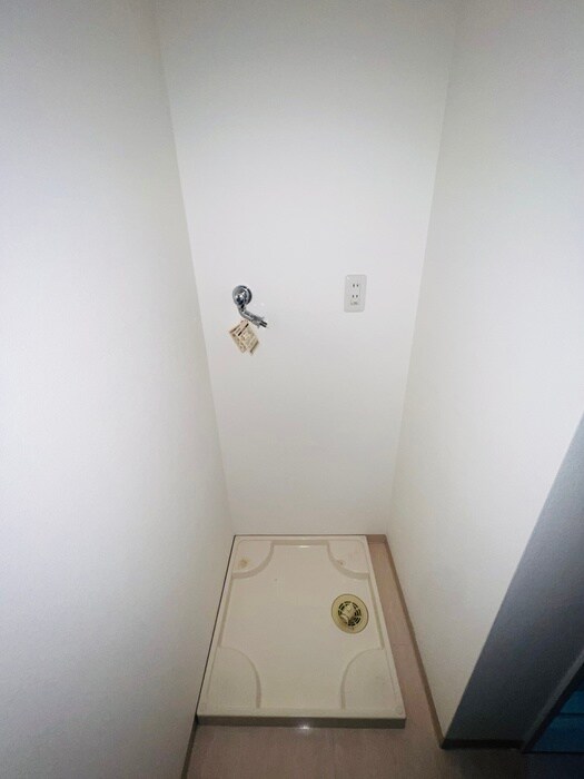 物件内観写真22　(洗濯機置場)