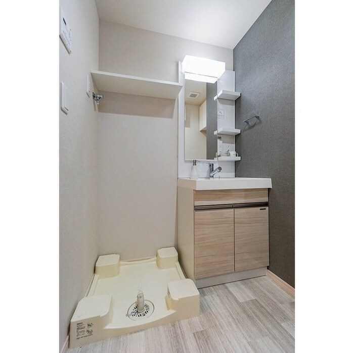 物件内観写真15　(洗濯機置場)