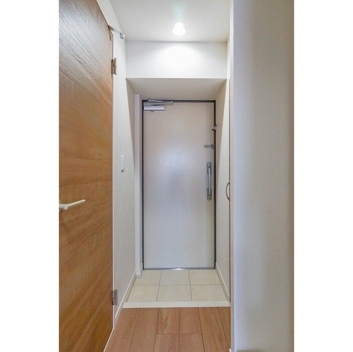 物件内観写真17　(玄関)