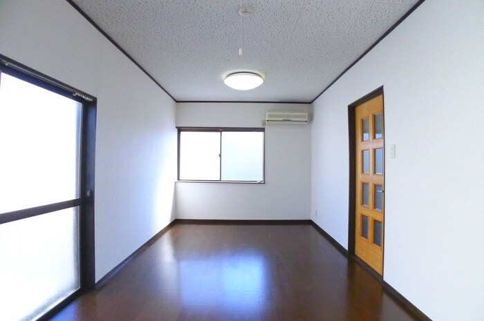 物件内観写真6　(居室)