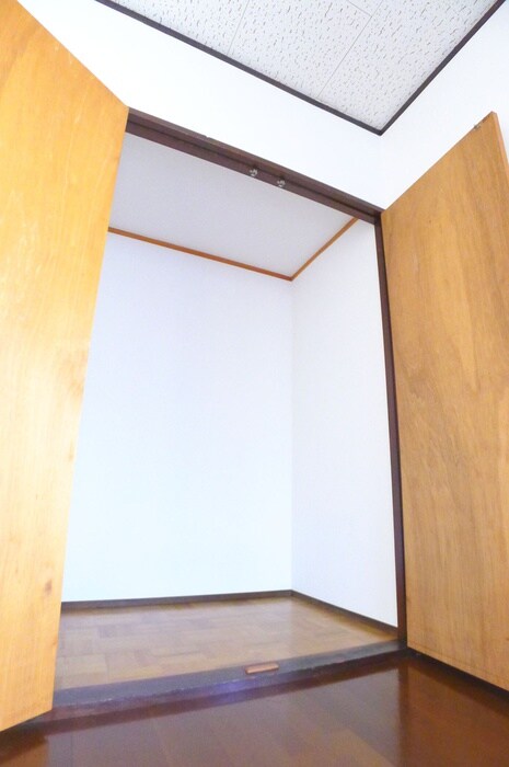 物件内観写真10　(収納)