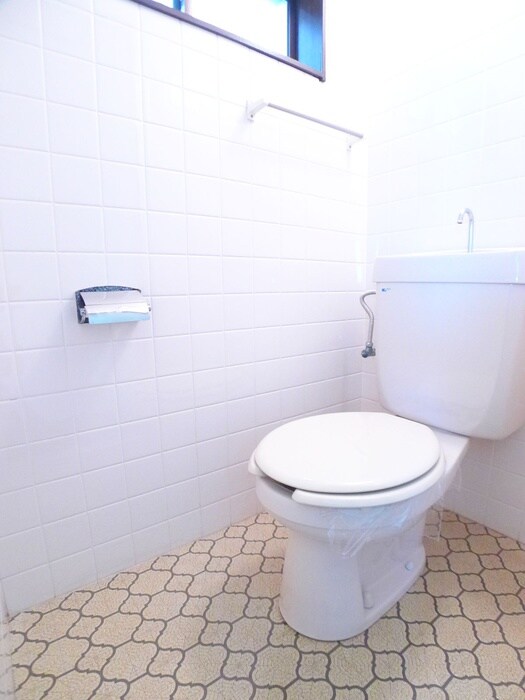 物件内観写真14　(トイレ)