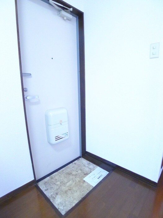 物件内観写真15　(玄関)