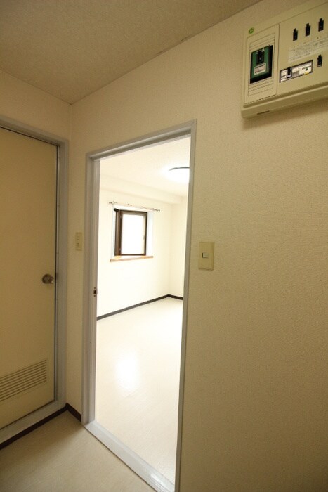 物件内観写真22　(廊下)