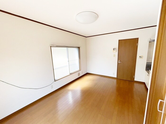 物件内観写真4　(居室)