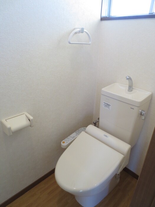 物件内観写真5　(トイレ)