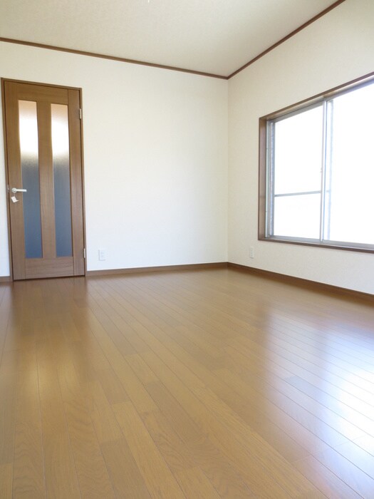 物件内観写真9　(居室)