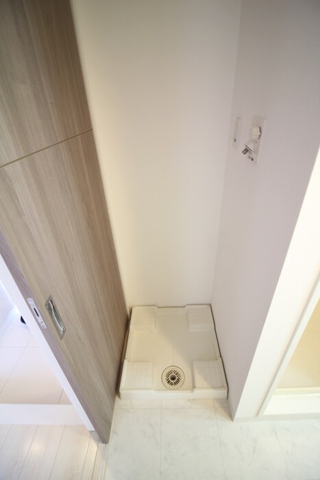 物件内観写真14　(洗濯機置場)