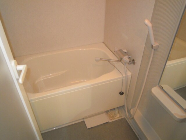 物件内観写真9　(バス／シャワールーム等)