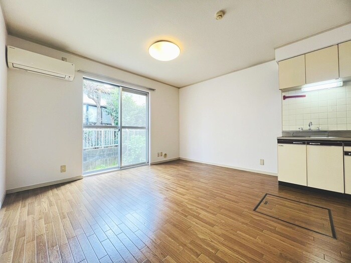 物件内観写真4　(居室)