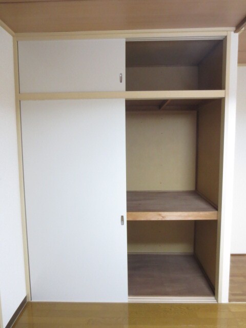 物件内観写真10　(収納)
