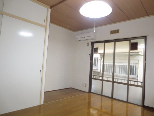 物件内観写真12　(居室)