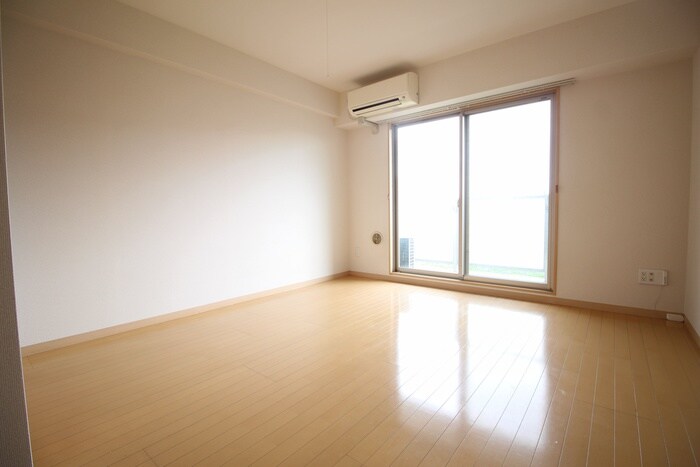 物件内観写真14　(居室)