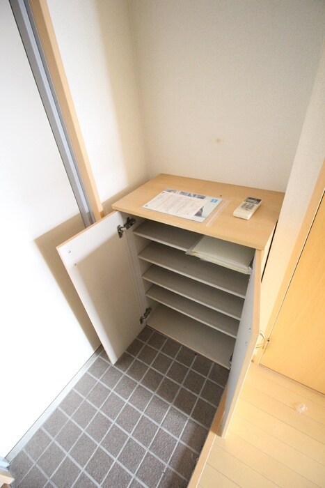 物件内観写真17　(靴箱)