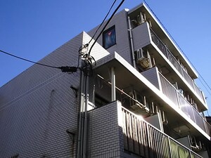 エステ－トロイヤル外観写真