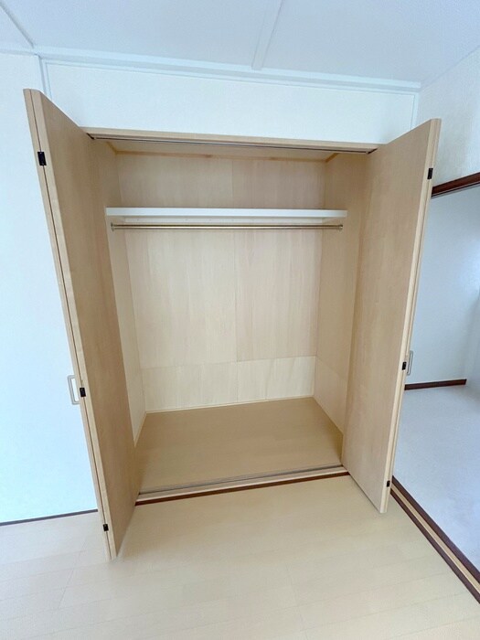 物件内観写真12　(収納)