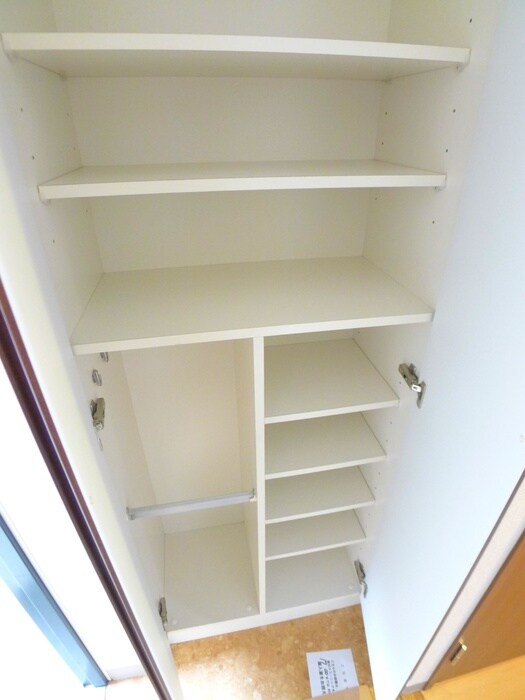 物件内観写真18　(靴箱)