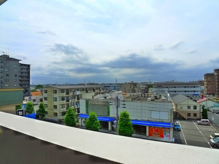 物件内観写真22　(室内からの展望)