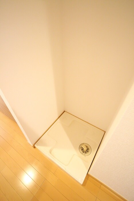 物件内観写真12　(洗濯機置場)