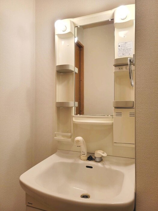 物件内観写真9　(洗面)