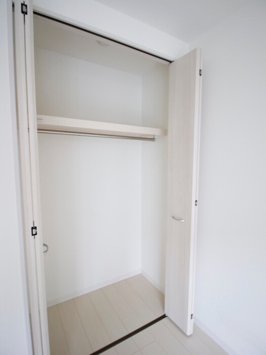 物件内観写真12　(収納)