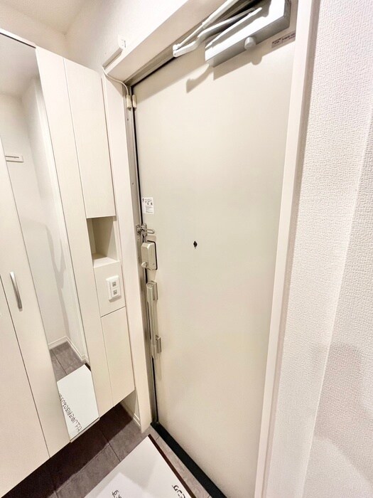 物件内観写真17　(玄関)