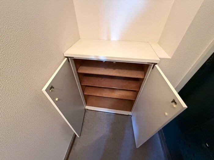 物件内観写真17　(靴箱)