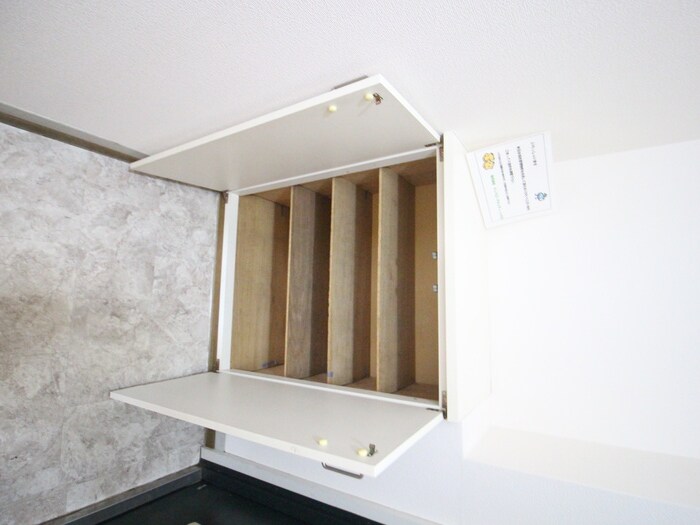 物件内観写真18　(靴箱)