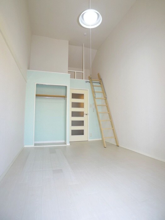 物件内観写真9　(居室)