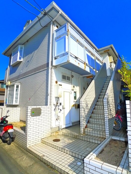 物件外観写真5　(エントランス部分)