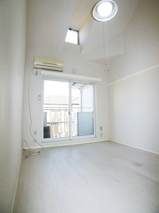 物件内観写真10　(居室)