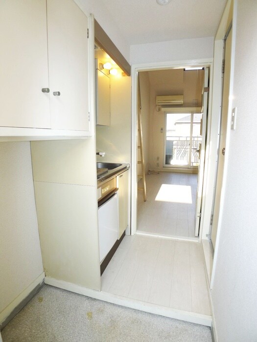 物件内観写真18　(廊下)